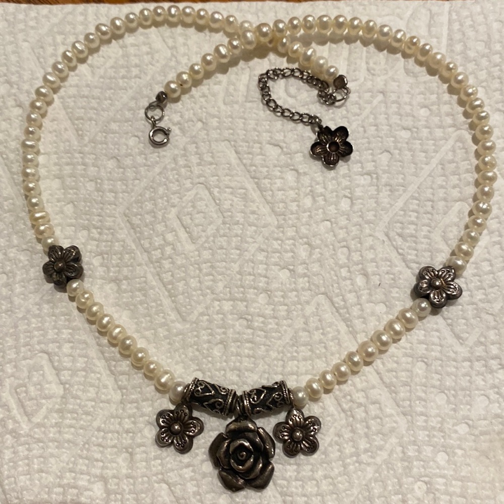 🌺NECKLACE AS SHOWN🌺